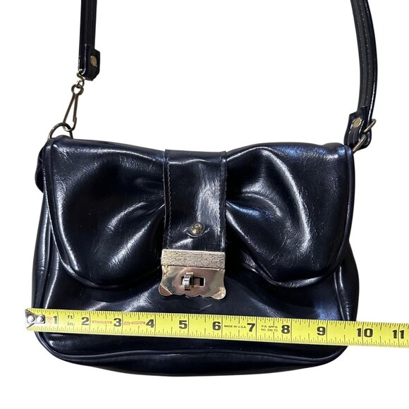 Vintage Purse Black Patent Shoulder Bag Bow Gold Metal Clasp Mid Century Retro - Picture 14 of 15